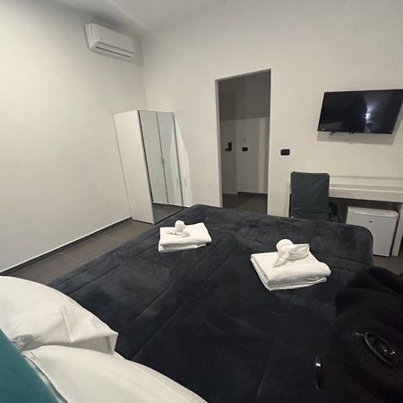 Doria Suites Napoli Bagian luar foto