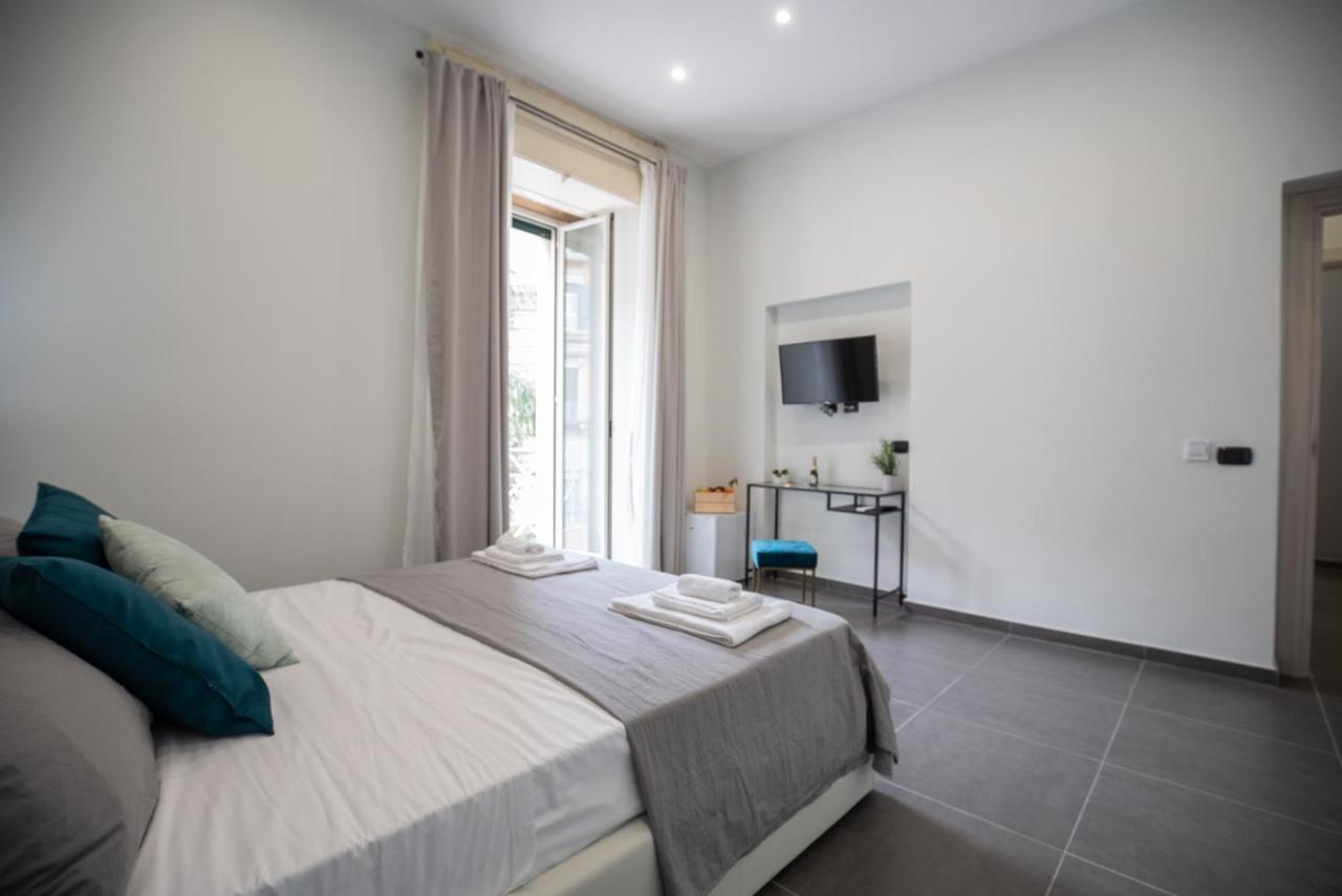 Doria Suites Napoli Bagian luar foto