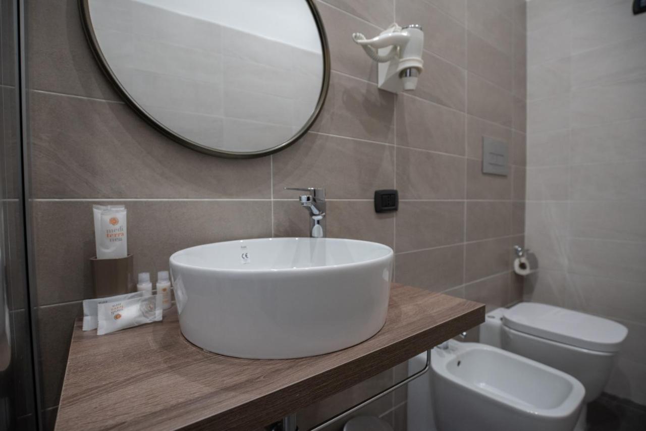Doria Suites Napoli Bagian luar foto