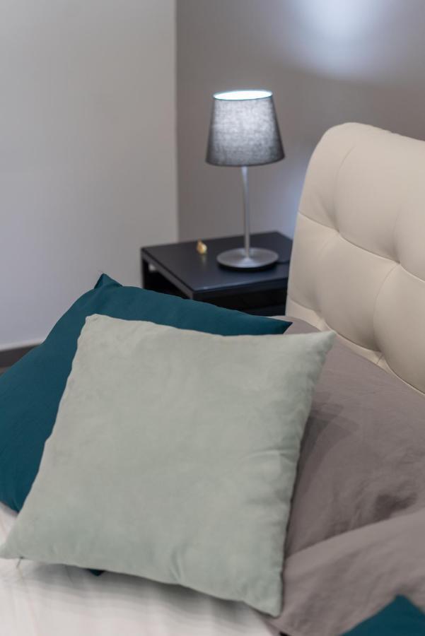 Doria Suites Napoli Bagian luar foto