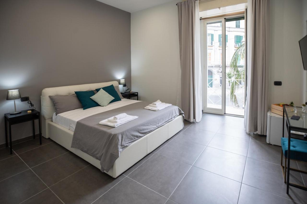 Doria Suites Napoli Bagian luar foto