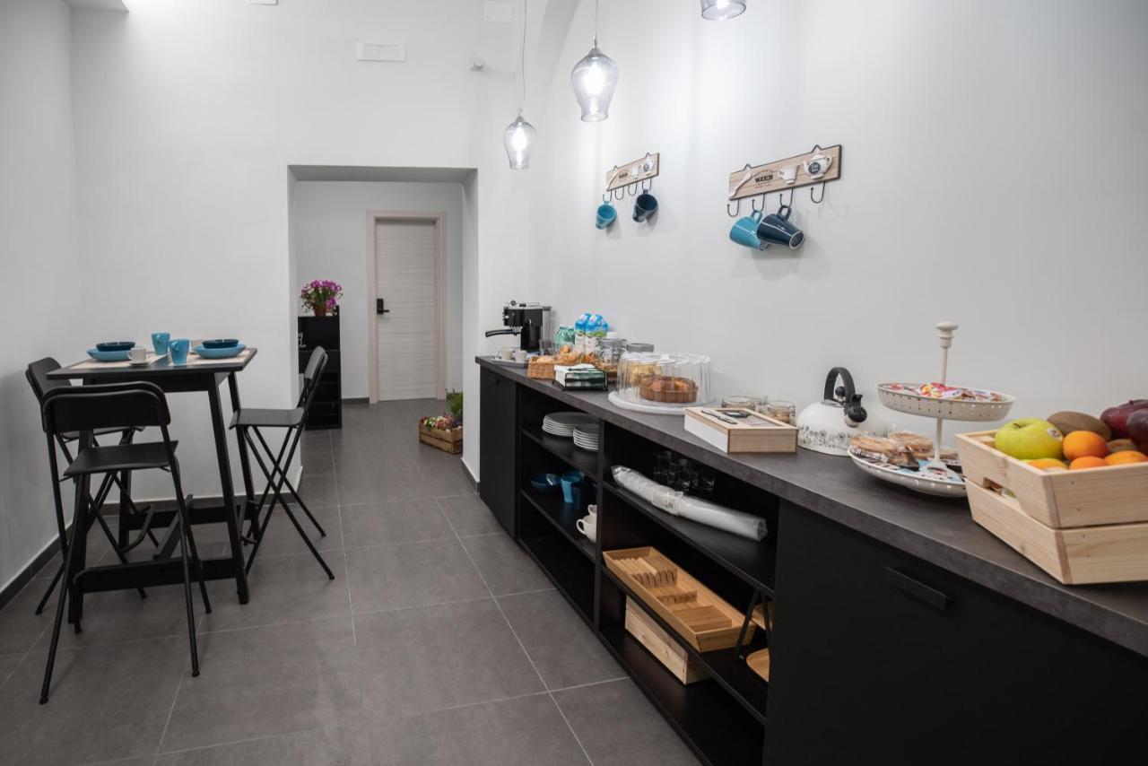 Doria Suites Napoli Bagian luar foto