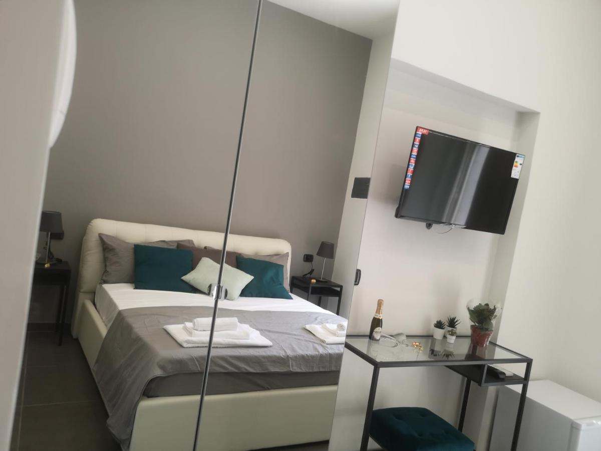Doria Suites Napoli Bagian luar foto
