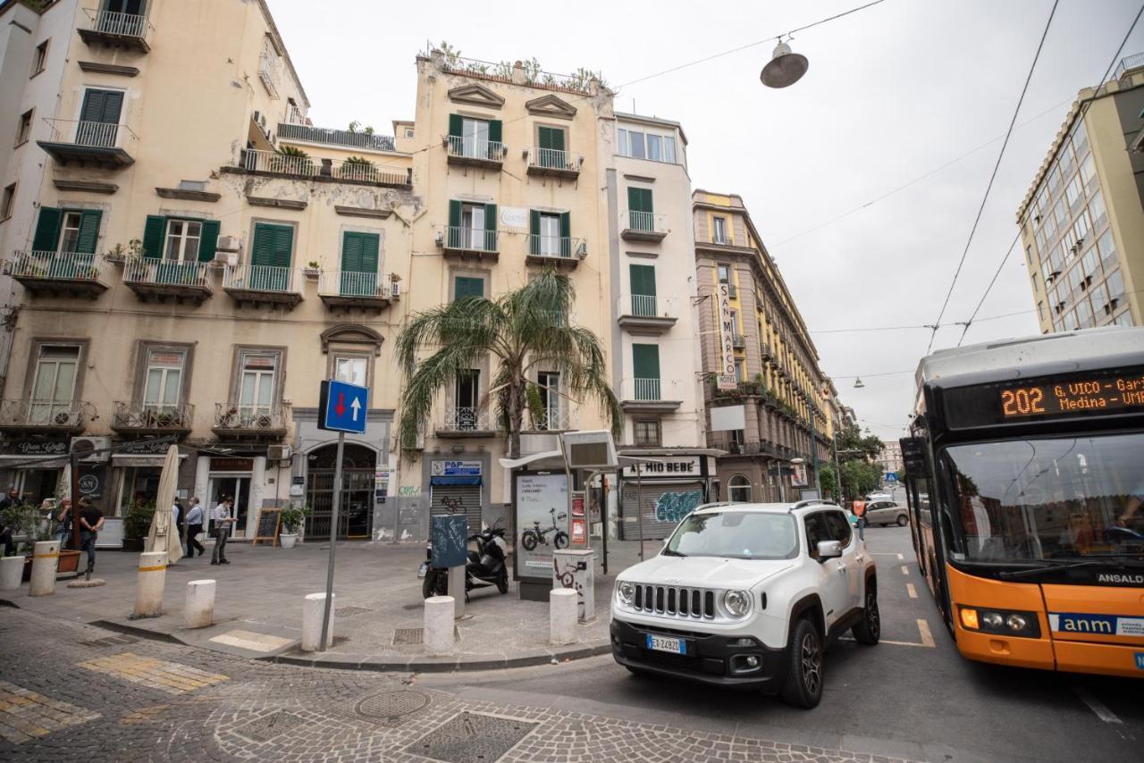 Doria Suites Napoli Bagian luar foto