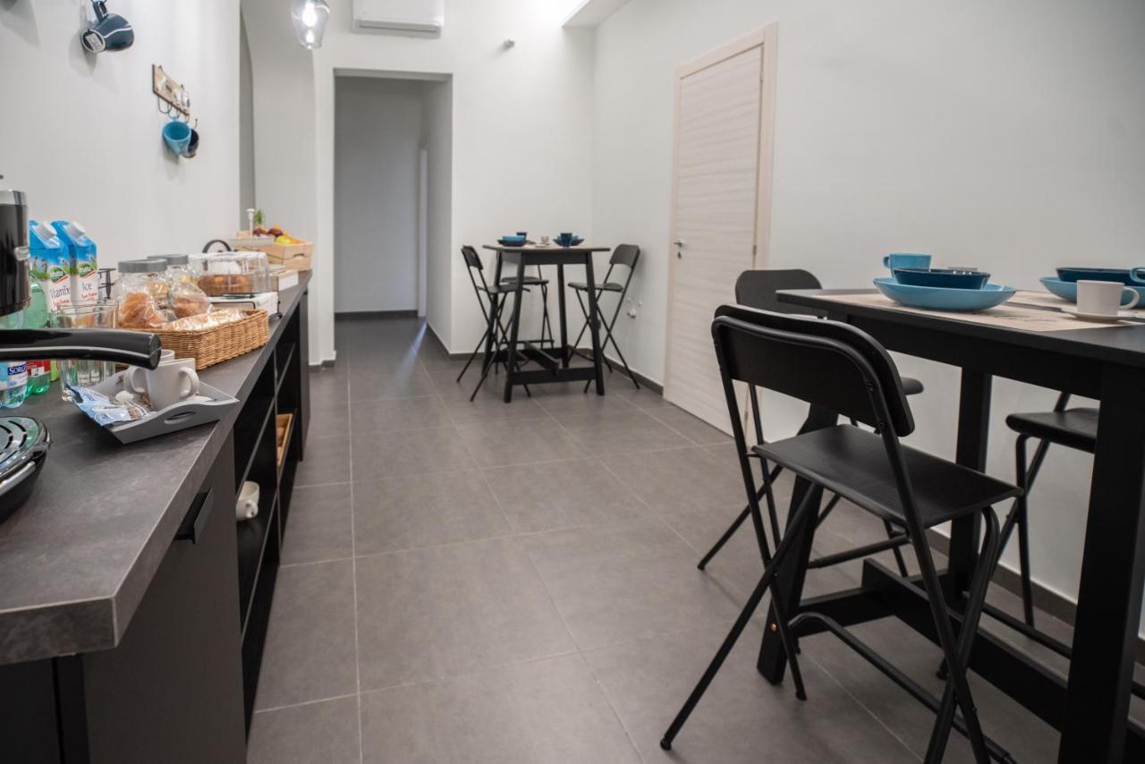 Doria Suites Napoli Bagian luar foto