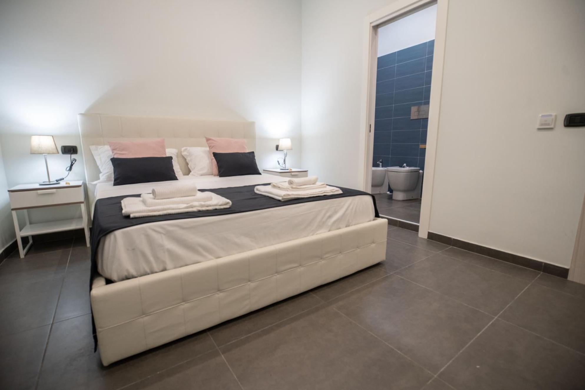 Doria Suites Napoli Bagian luar foto