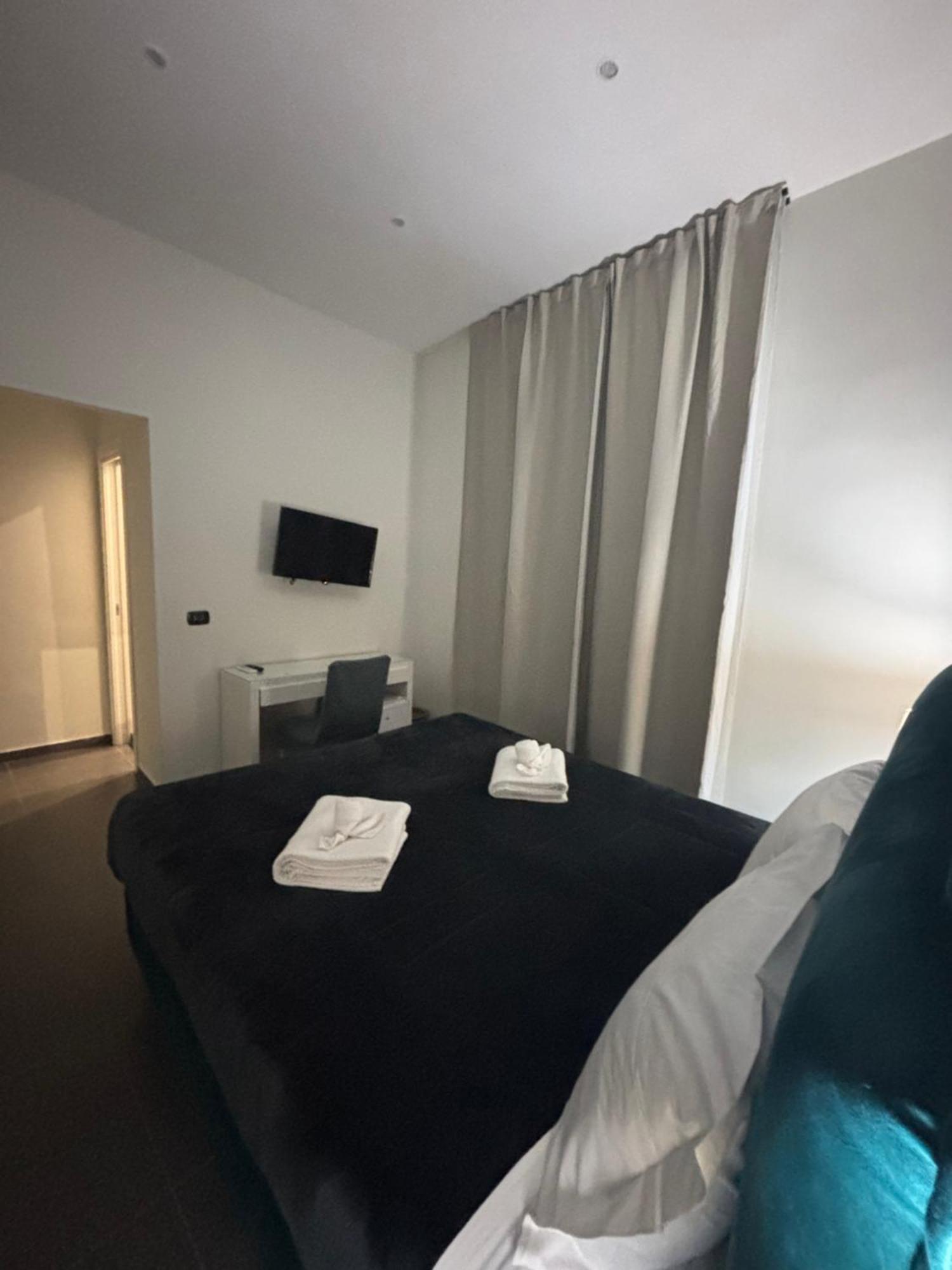 Doria Suites Napoli Bagian luar foto